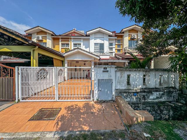 Renovated Double Storey Terrace Saujana Utama 3, Sungai Buloh 1