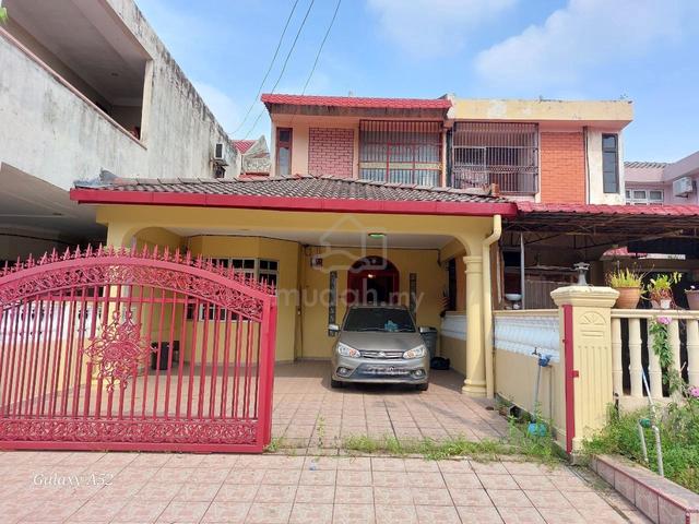 Freehold Double Storey Terrace Taman Paroi Jaya 1