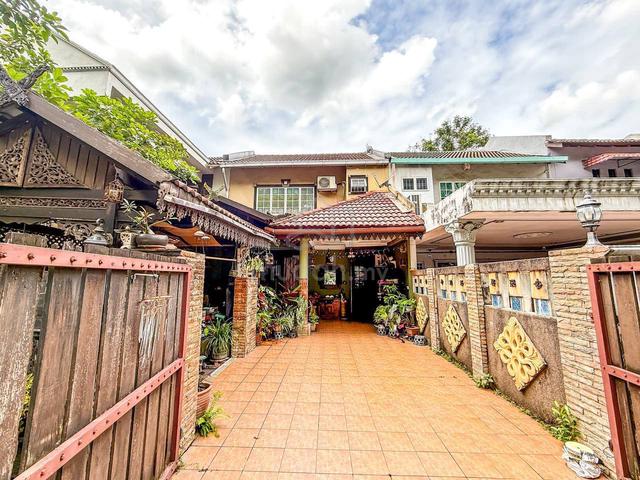 FACING OPEN Bandar Sri Damansara KL Double Storey 1
