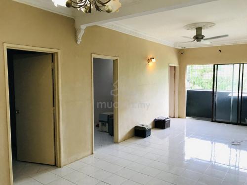 Putra Indah Apartment 1
