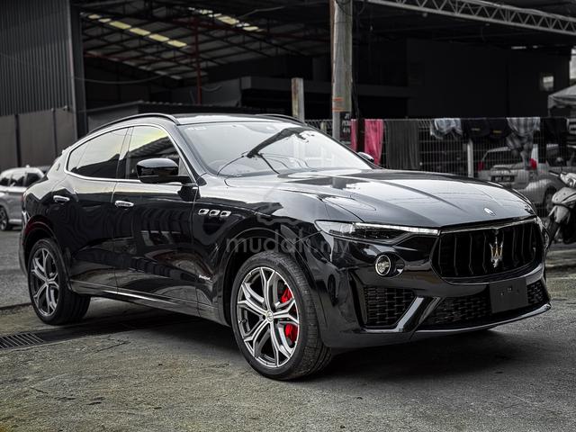 DIESEL P/ROOF STAND OUT 2020 Maserati Levante 3.0 - 2