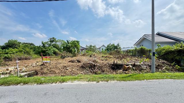 Banglo Lot Jalan Resak Kampung Melayu Subang 1