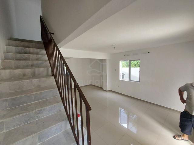 Menglembu Low Cost Title Double Storey Terrace Corner House For Sales 3