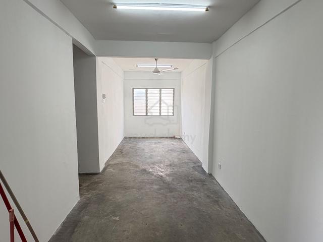 Ruselia Apartment 1