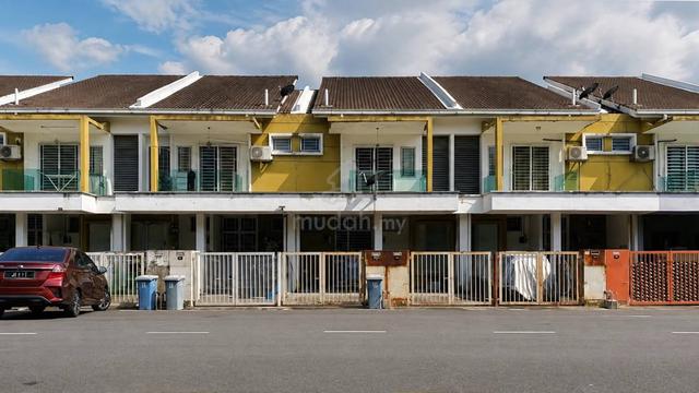 Townhouse (Lower Unit) SP4, Bandar Saujana Putra 1