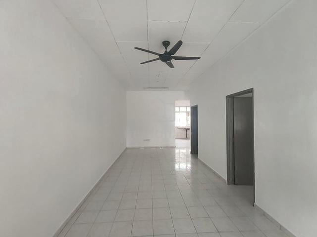 Senai utama house for sale/unblock view unit 1