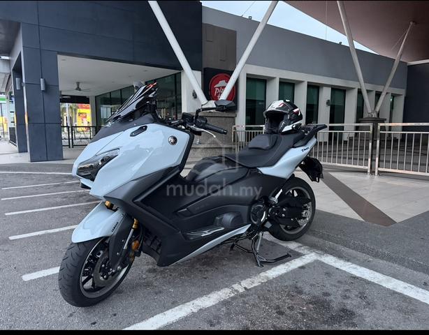 Yamaha TMAX V3 - photo 2 of 2