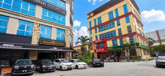 Ampang Avenue 1st floor 1