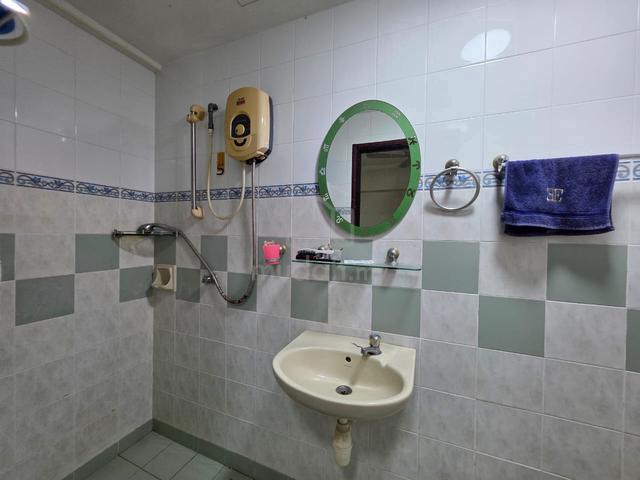 Sri Impian Apartment (Larkin Perdana) 1