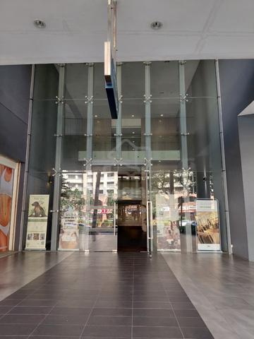 Tropicana Avenue Office 723sf 18th Floor 1