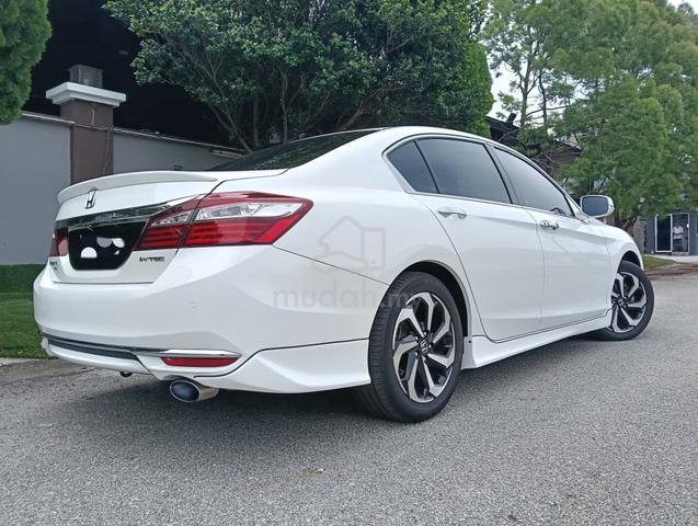 2017 Honda ACCORD 2.0 VTi-L FACELIFT (A) - 2