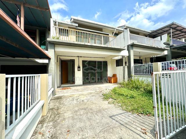HUGE LAND+CHEAPEST Taman Mawar Bandar Baru Salak Tinggi, Sepang 1
