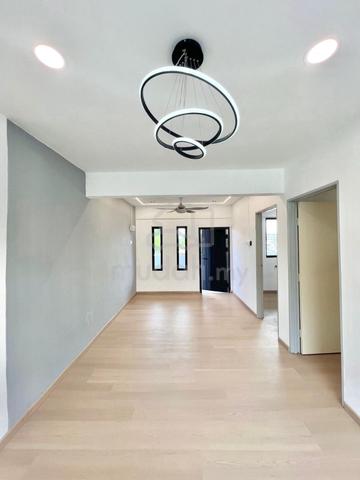 Flat Taman Ungku Tun Aminah 1