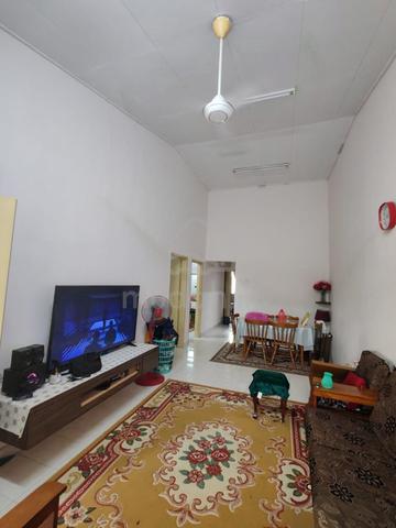 Full loan taman puteri wangsa single storey terrace house ulu tiram 1