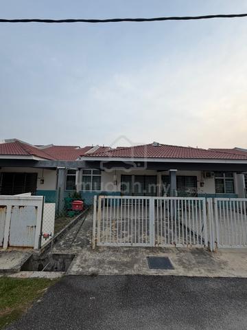 Bilik Untuk Disewa 1