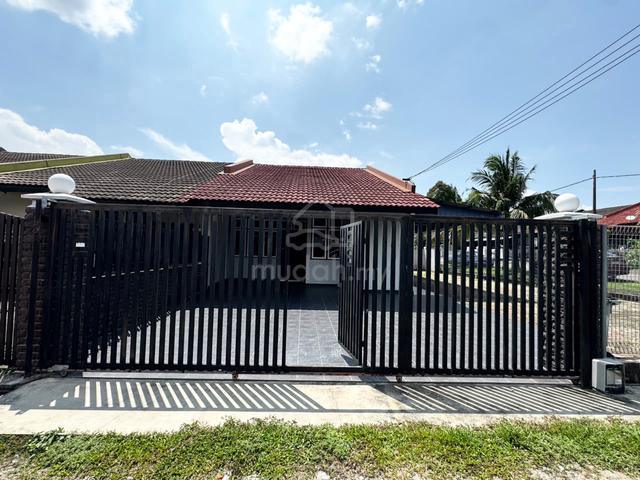 Single Storey Corner Taman Daya. Can try full loan and cash out unit. 1