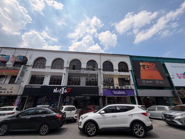 3 STOREY SHOP LOT Office At Bandar Kajang 1