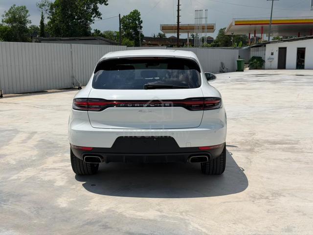 LOW MILEAGE 17K KM 2021 Porsche MACAN 2.0 (A) - 4