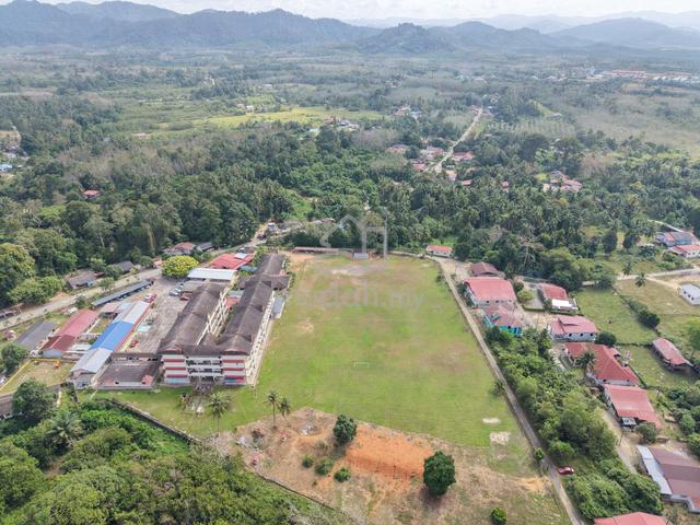 17.44acres FREEHOLD LAND/NEXT TO SK TELEKUNG/OPEN TITLE/KUALA KRAI 1
