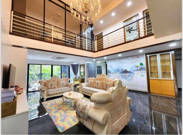 3 Storey Corner House @ Lake Fields Sg Besi 1