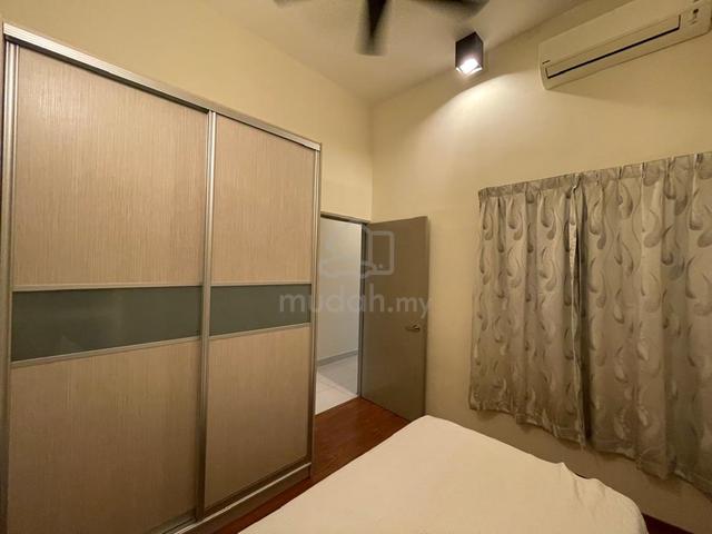 VUE Residence Single Room Female Fully Furnished w/ Wifi near LRT HKL 1