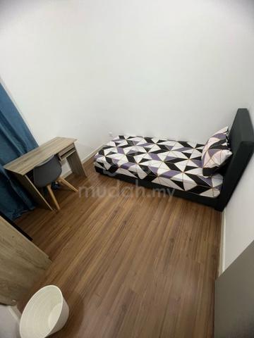 M Vertica Single Room For Rent, Mixed Gender Only,Near LRT/MRT Maluri 1