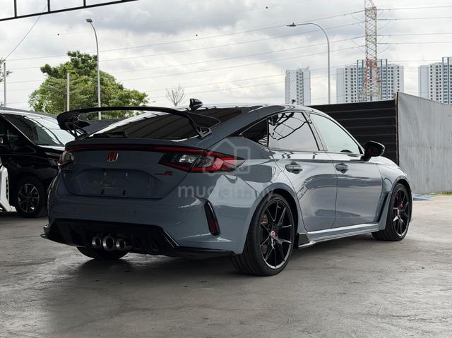 2024 Honda CIVIC 2.0 TYPE R FL5 + 8yrs warranty - 2