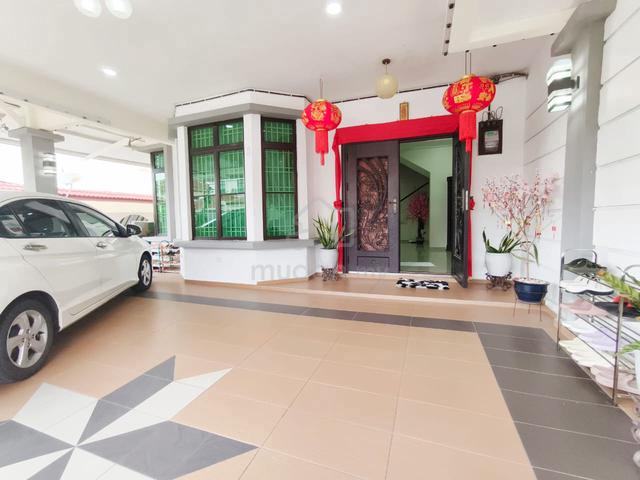 2 storey Semi detached house at Taman Muzaffar Height Ayer Keroh 1
