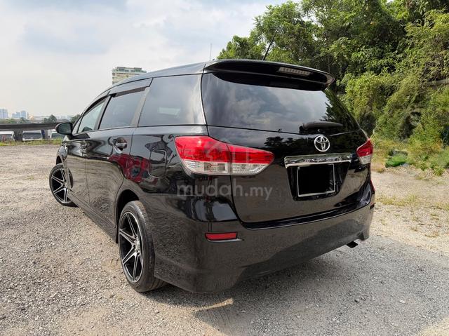 2010 Toyota WISH 1.8 S (A) Well Maintained Tip Top - 4