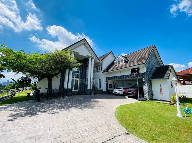 HUGE LAND RENO 2 Storey BUNGALOW Bangi Golf Resort Bandar Baru Bangi 1