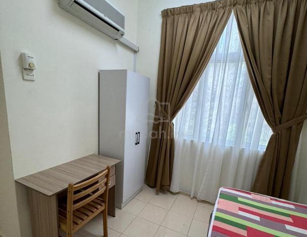 University Green Apartment 1