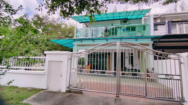 Kajang 2 Terrace House Corner Lot With Lawn Garden & Lake View 1