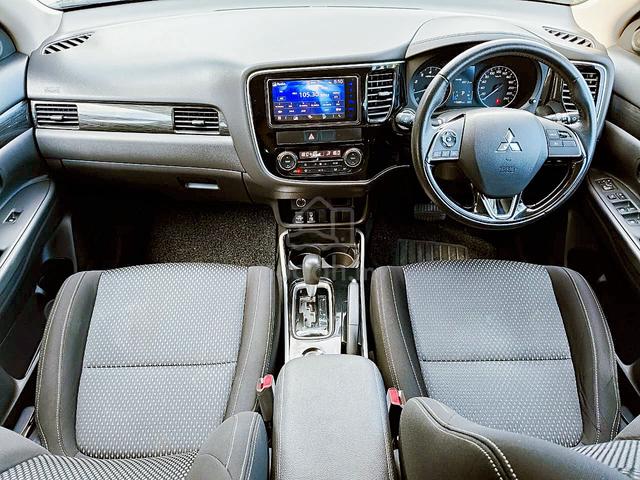 2018 Mitsubishi OUTLANDER 2.0 AWD🔥 ORI PAINT 🔥🔥 - 3