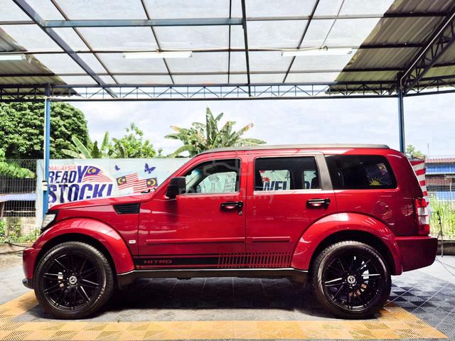 Dodge NITRO SXT 3.7 (A) 4WD RARE JEEP PERFECT WRTY - 4