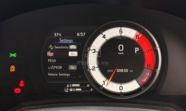 2021 Lexus IS300 2.0 F SPORT MODE BLACK (A) 30K KM - 4