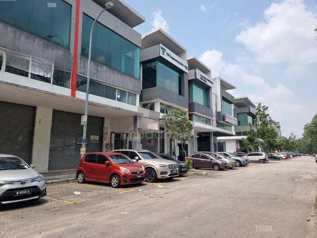 Facing Main Road 32x81 Ground Floor Shop Bukit Kemuning Seksyen 33 1