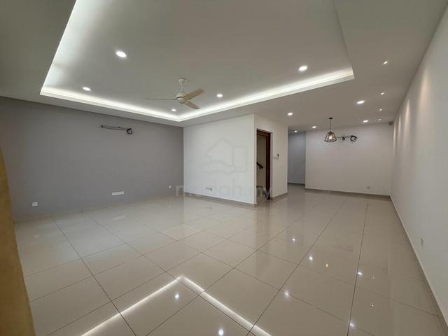 2 Sty Superlink@ Goodview Height, Kajang, Freehold, Guarded, Reno 1