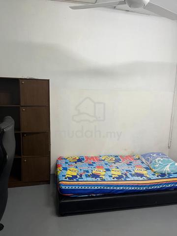 Room For Rent 1