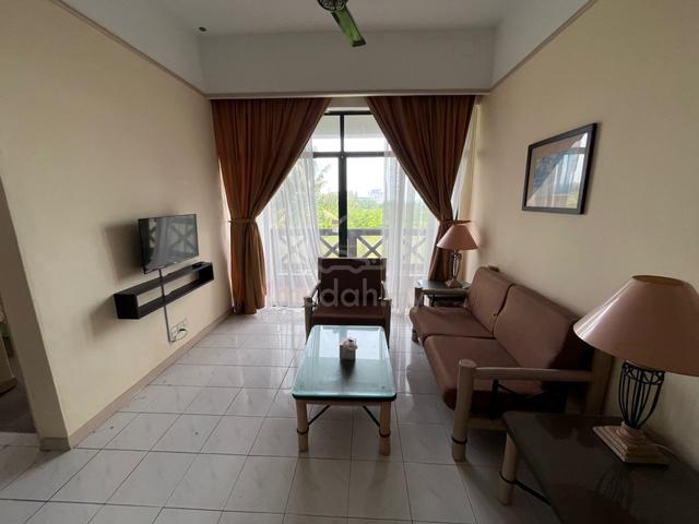 Costa Mahkota 1