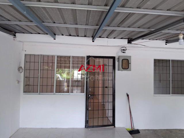 Single Storey Intermediate Terrace at Taman Serapi Jaya Matang 1