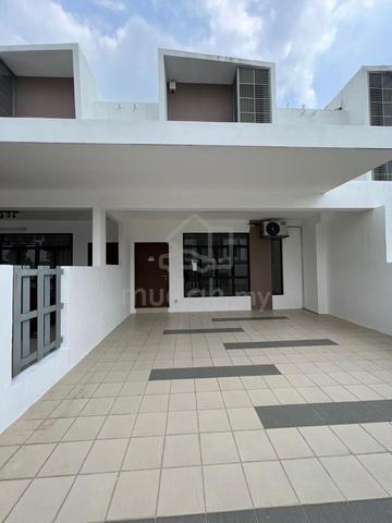 Newly Painted 2 Storey Terrace @ Anicus Setia Ecohill 2, Semenyih 1