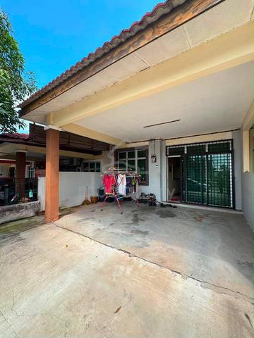 Sungai Udang Melaka! Rumah Teres Setingkat Bawah Market 1