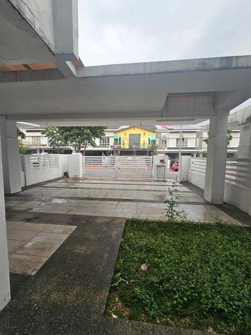 Superb area for own stay in Dkayangan Seksyen 13 Shah Alam 1
