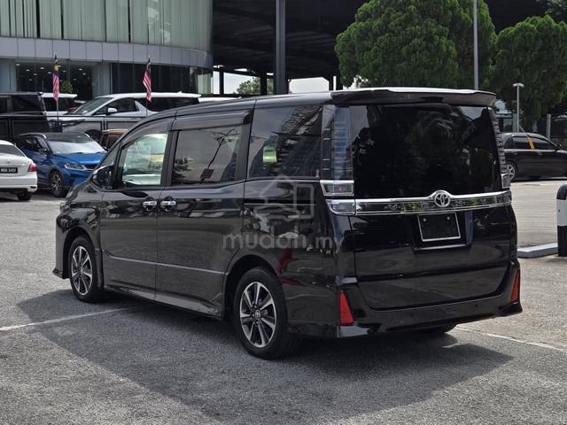 Grade 4 BEST Price in JB✨2022 Toyota VOXY 2.0 S-Z - 2