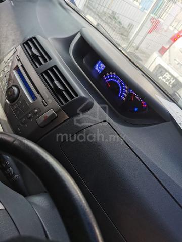 2011 Perodua ALZA 1.5 EZI (A) - 2