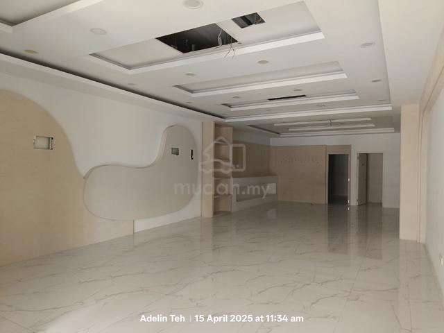 FACING MAIN ROAD, Ground floor @ SERIA 88 5