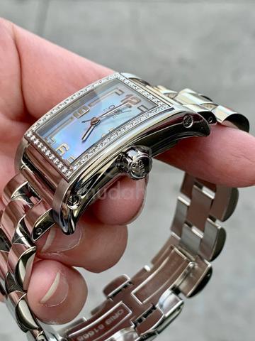Carousel Image