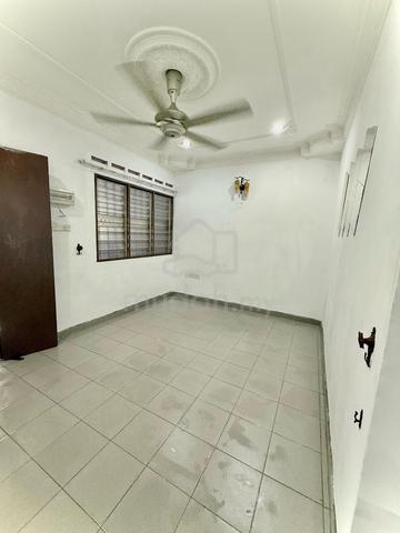 Rumah 2 Tingkat Untuk Dijual di Taman Titiwangsa, Kluang 1