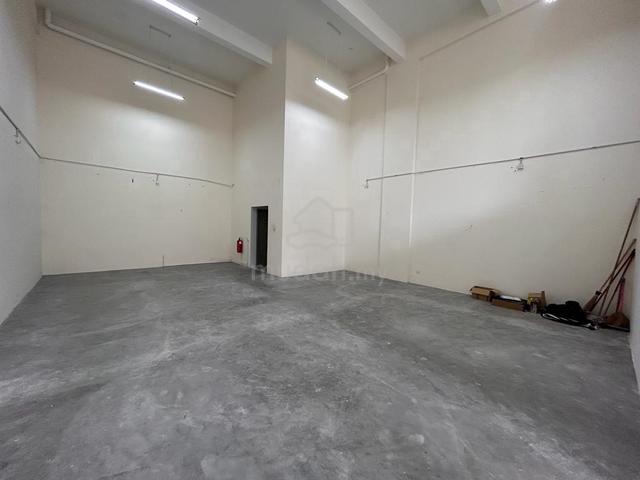 Ground Floor Shop / Office, Kubica Square , Puteri Bangi , Seri Putra 1