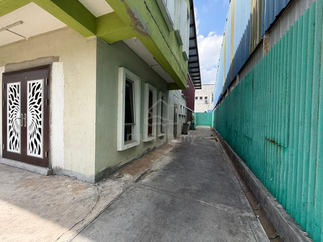 Malim Krubong Taman Teknologi Cheng 2-Storey Semi-D Factory Warehouse 1